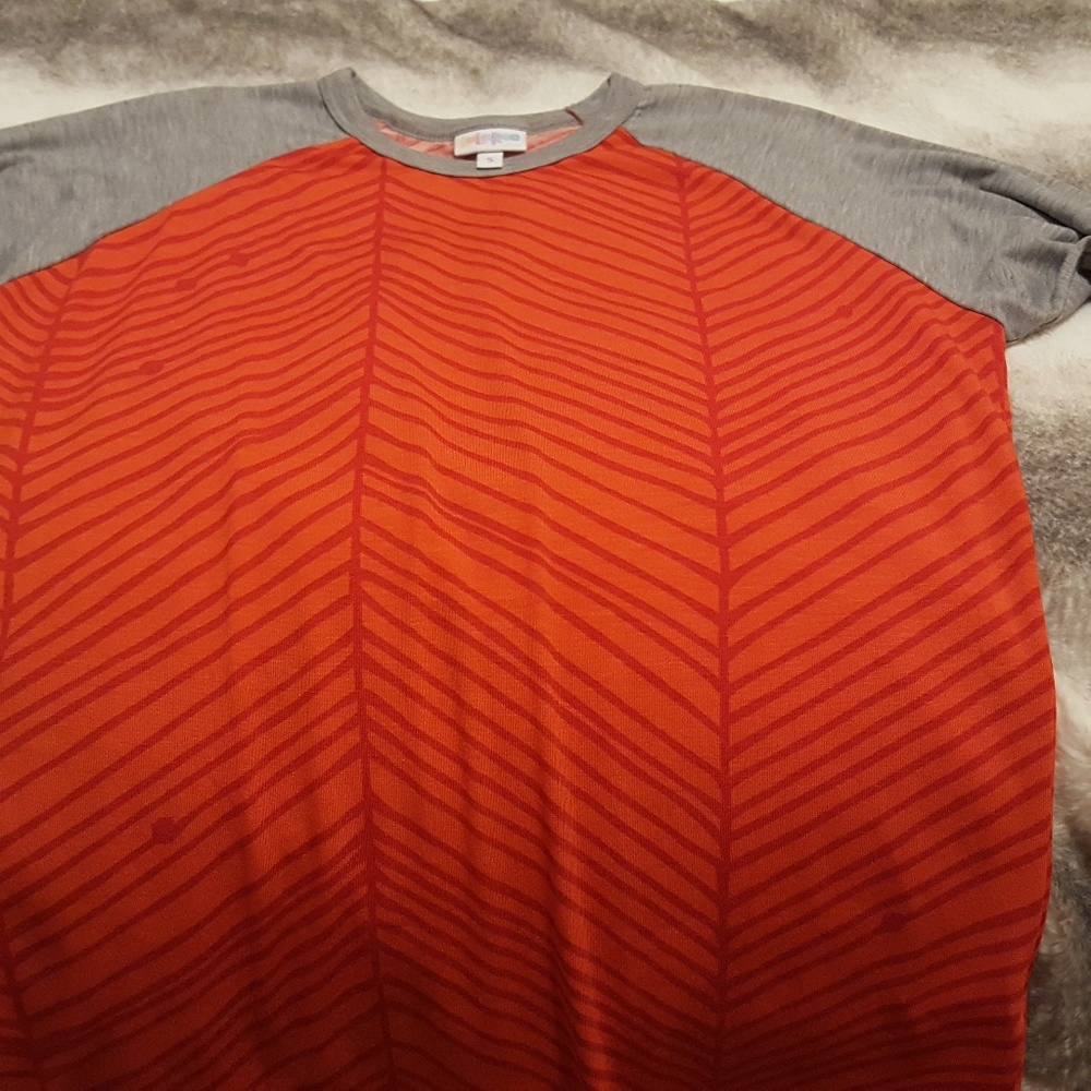 Lularoe Randy gray with Red stripes